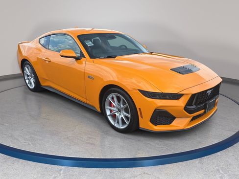 Used 2026 Ford Mustang GT Premium RWD image 3