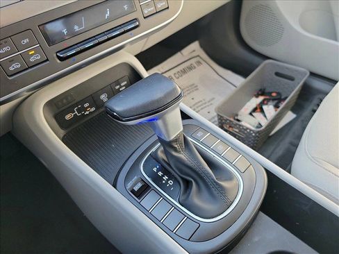 Used 2025 Hyundai Kona SEL FWD image 22