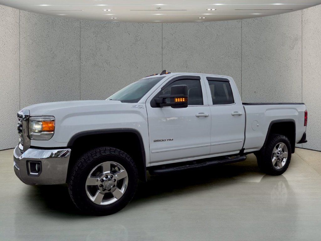 Used 2018 GMC Sierra 2500 SLE w/ HD SLE Preferred Plus Package AWD/4WD image 10