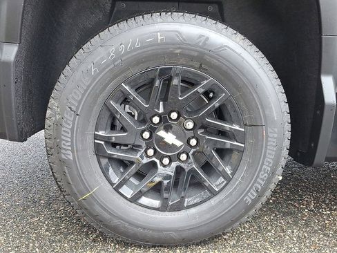 New 2026 Chevrolet Silverado EV LT image 5