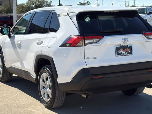 Used 2024 Toyota RAV4 LE image 3