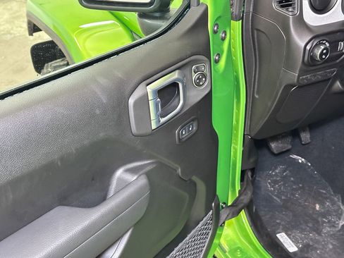 New 2026 Jeep Gladiator Willys image 19