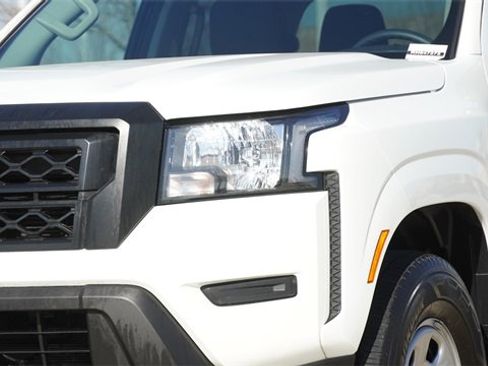 Used 2024 Nissan Frontier S w/ Technology Package image 4