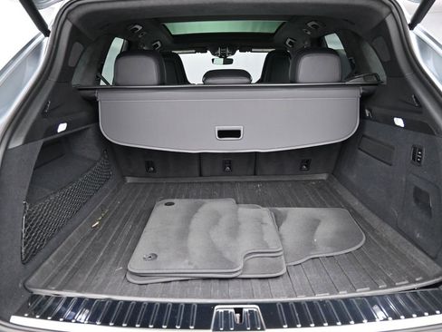 Used 2022 Porsche Cayenne Turbo image 26
