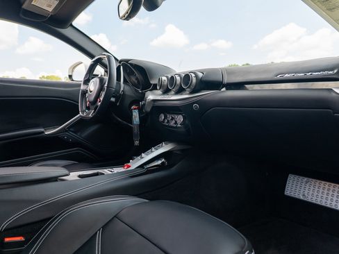 Used 2017 Ferrari F12 Berlinetta RWD image 50