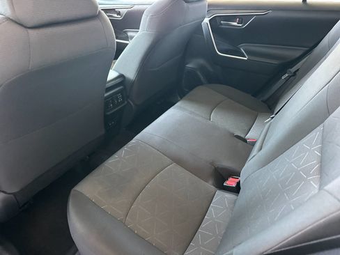 Used 2024 Toyota RAV4 XLE FWD image 11