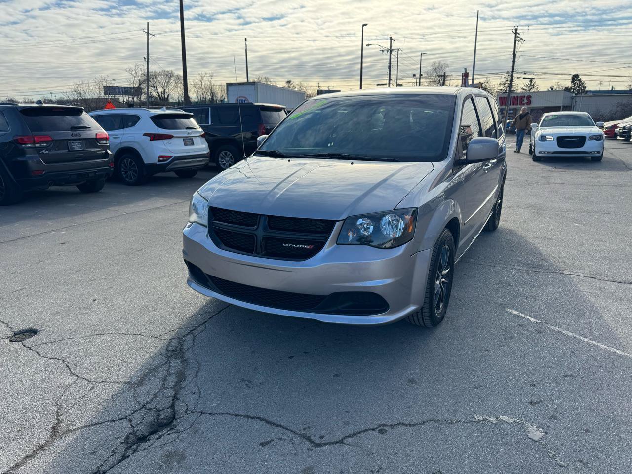 Used 2017 Dodge Grand Caravan SE FWD image 7
