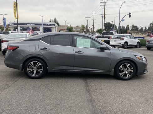 Used 2023 Nissan Sentra SV image 2