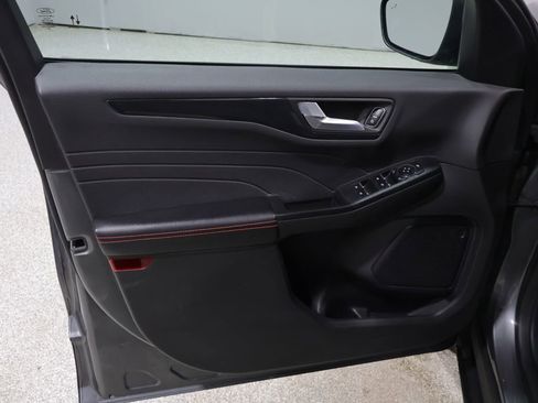 Used 2024 Ford Escape ST-Line image 12