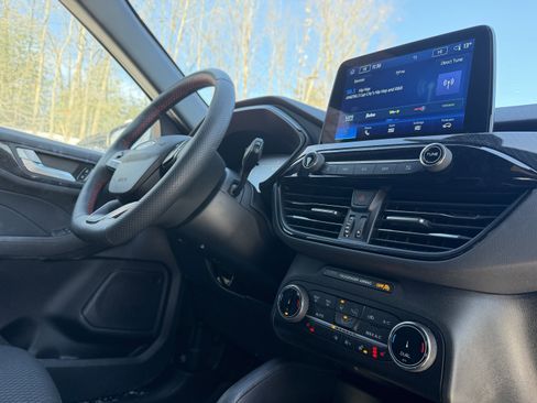 Used 2023 Ford Escape ST-Line image 35