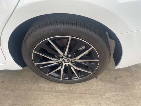 Used 2024 Toyota Camry SE FWD image 13