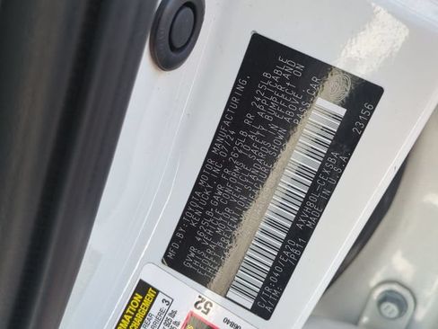 Used 2025 Toyota Camry SE FWD image 31