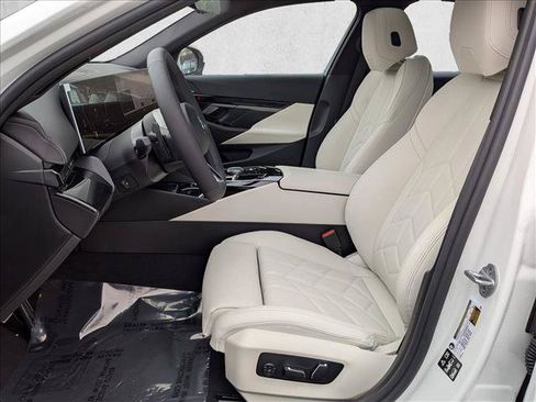 New 2026 BMW 530i xDrive AWD/4WD image 4