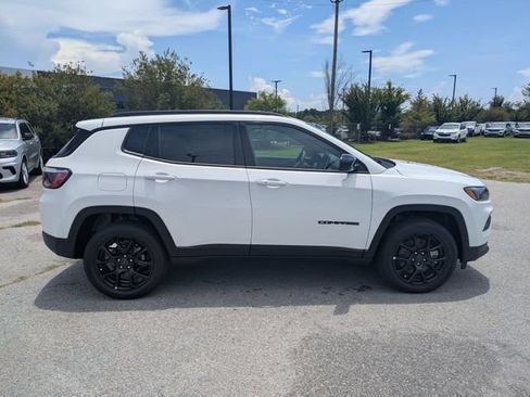 New 2026 Jeep Compass Latitude AWD/4WD image 2
