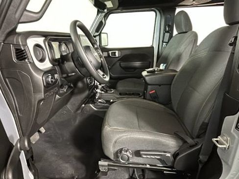 Used 2024 Jeep Wrangler Sport AWD/4WD image 10