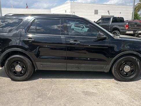 Used 2016 Ford Explorer 4WD Police Interceptor w/ Interior Upgrade Package image 8