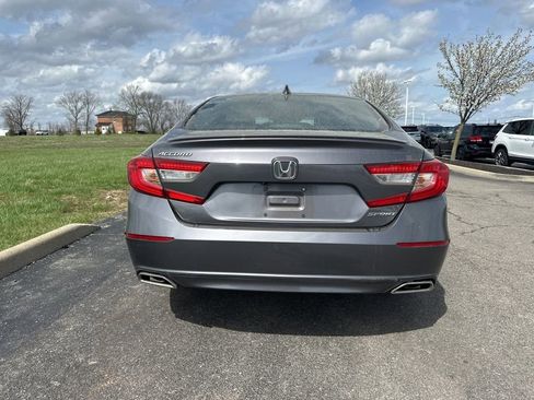 Used 2018 Honda Accord Sport image 8