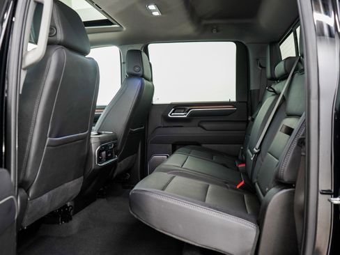 Used 2025 GMC Sierra 2500 Denali w/ Denali Reserve Package AWD/4WD image 21
