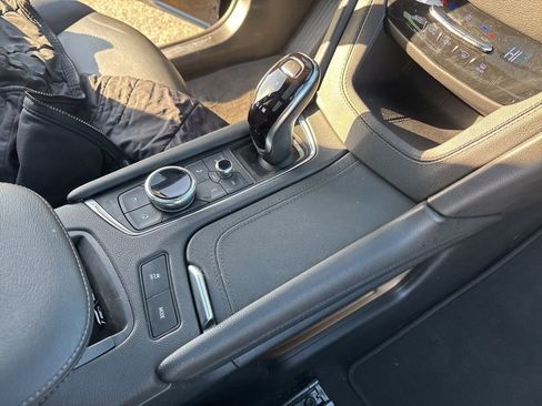 Used 2022 Cadillac XT5 Premium Luxury image 40