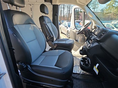 New 2025 RAM ProMaster 1500 w/ Convenience Group image 10