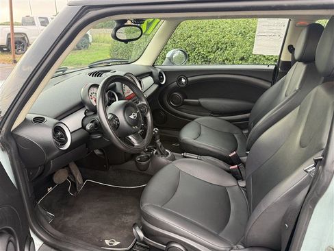 Used 2012 MINI Cooper Hardtop FWD image 5