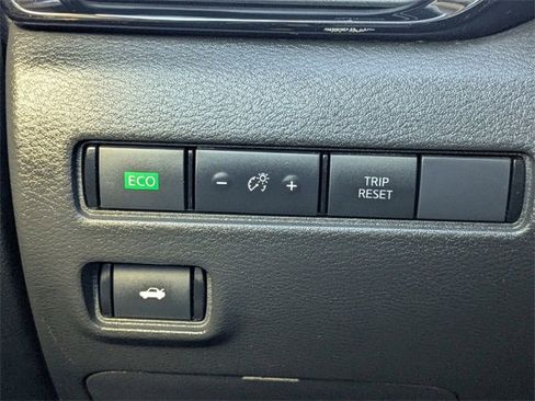 Used 2023 Nissan Sentra SV image 24