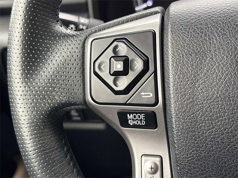 Used 2016 Toyota 4Runner SR5 Premium image 28