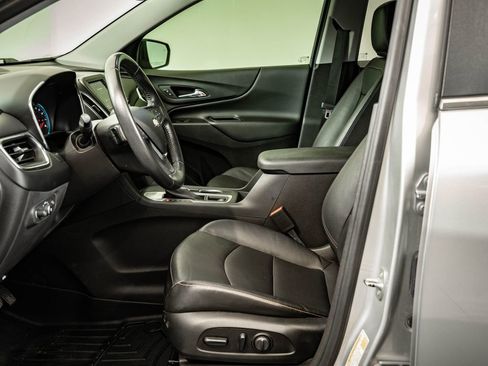 Used 2021 Chevrolet Equinox LT FWD image 22