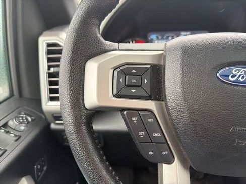 Used 2016 Ford F150 Lariat image 9