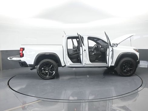 Used 2024 Chevrolet Colorado Trail Boss image 70