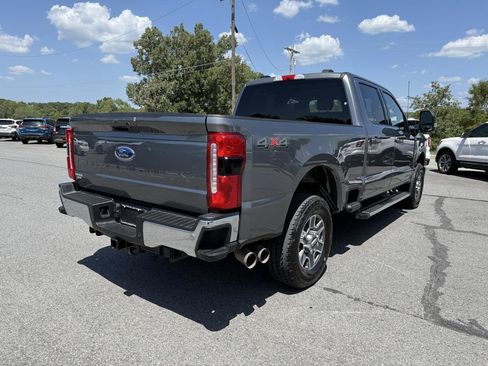 Used 2025 Ford F250 Lariat AWD/4WD image 6