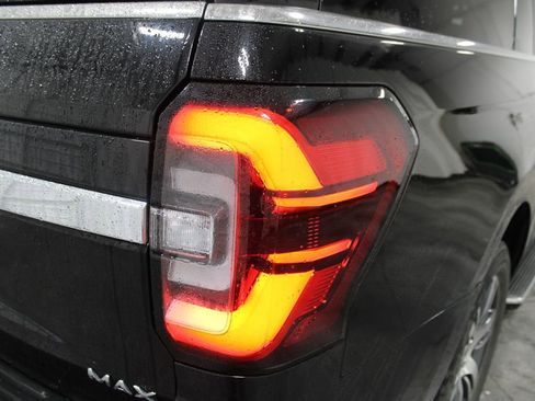Used 2023 Ford Expedition Max Limited image 28