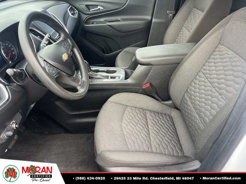 Used 2019 Chevrolet Equinox LT FWD image 16