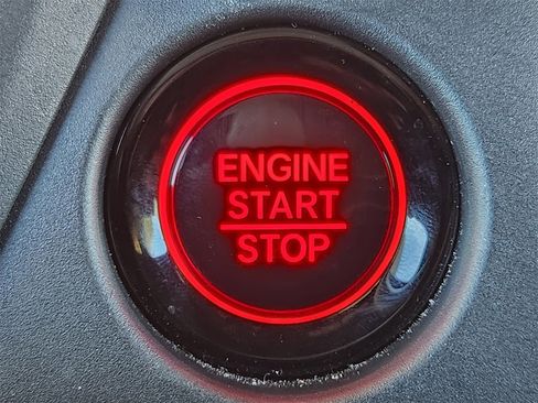 Used 2025 Honda Pilot TrailSport image 20