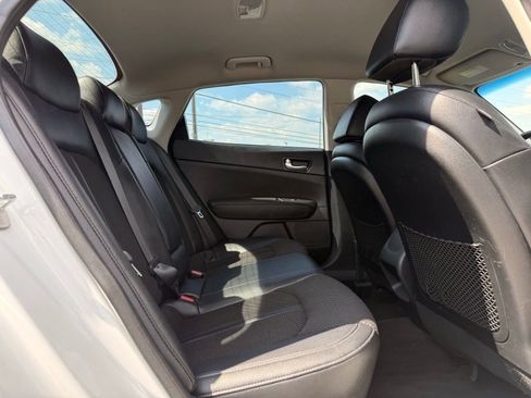 Used 2019 Kia Optima S FWD image 29