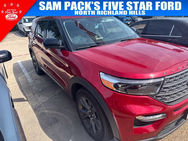 Used 2023 Ford Explorer XLT w/ Equipment Group 202A RWD image 3