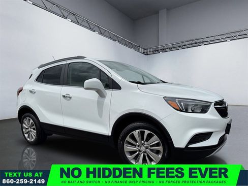 Used 2020 Buick Encore Preferred w/ Safety Package AWD/4WD image 1