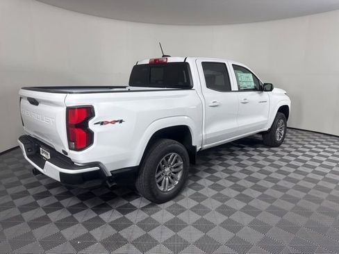 New 2026 Chevrolet Colorado LT w/ LT Convenience Package AWD/4WD image 3