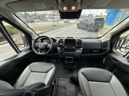 Used 2023 RAM ProMaster 2500 image 6