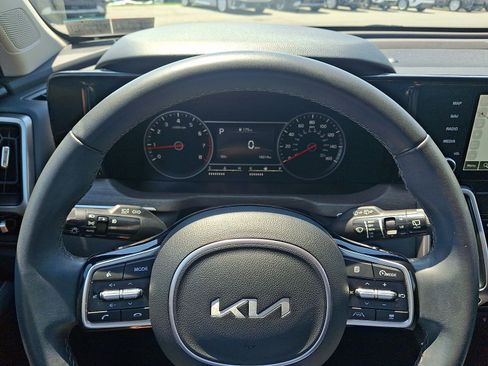 Used 2023 Kia Sorento X-Line EX AWD/4WD image 18