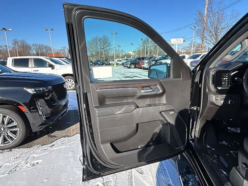 New 2026 GMC Sierra 1500 SLT w/ SLT Premium Plus Package image 25