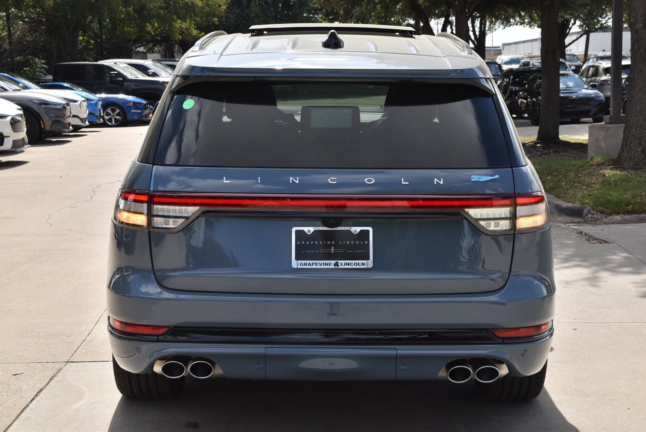 New 2027 Lincoln Aviator Reserve AWD/4WD image 8
