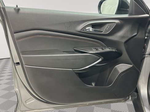 Used 2024 Chevrolet Trax RS w/ Driver Confidence Package image 19
