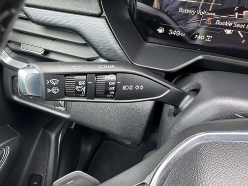 Used 2025 GMC Acadia Elevation w/ Elevation Premium Package image 35