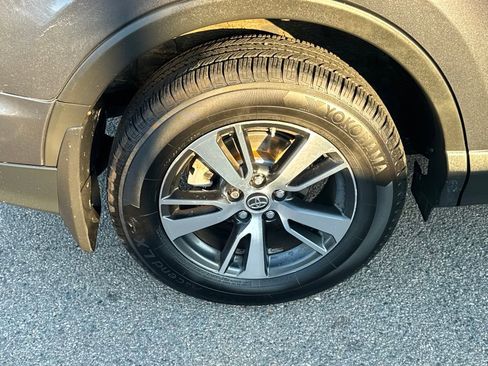 Used 2017 Toyota RAV4 XLE image 40