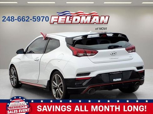 Used 2022 Hyundai Veloster N image 3
