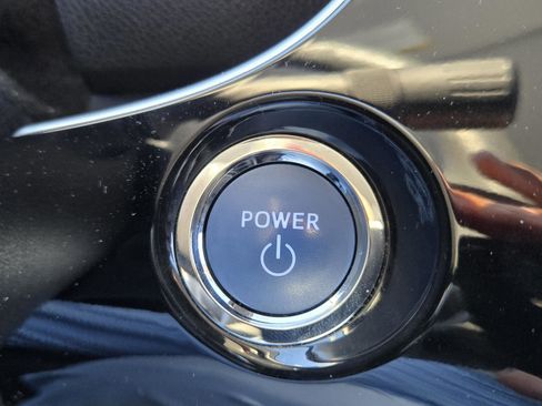 Used 2018 Toyota Prius Four image 23