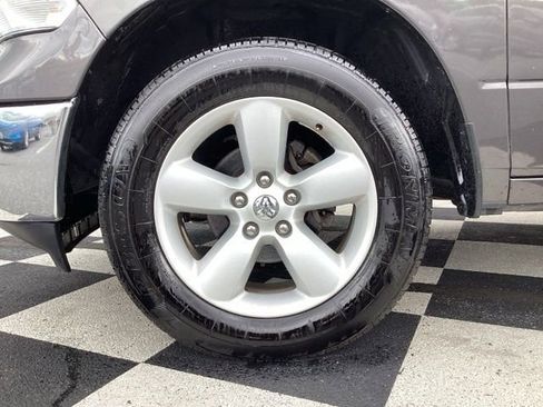 Used 2024 RAM 1500 Classic SLT AWD/4WD image 9