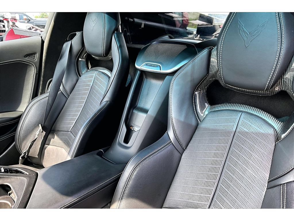 Used 2021 Chevrolet Corvette Stingray Premium Cpe w/ Z51 Performance Package RWD image 12