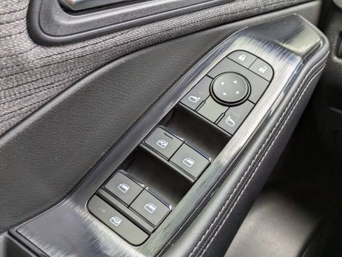 Certified 2023 Nissan Rogue SV image 24